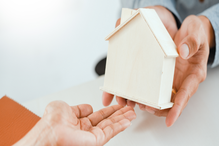 Choosing VIC Conveyancers: Your Path to Easy Property Deals